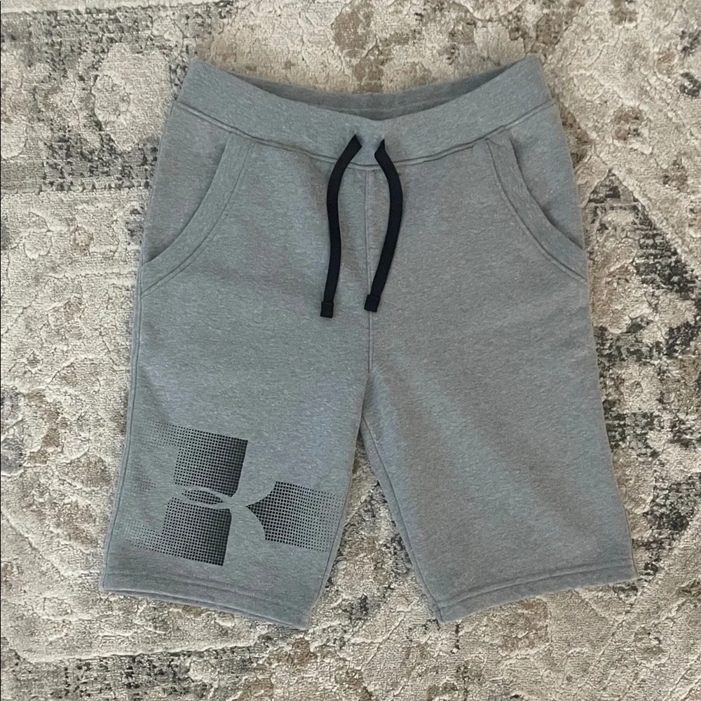Under Armour Kids Shorts Set - Red, Gray, Black - Picture 11 of 13